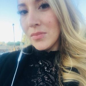 Meet your Posher, Carina